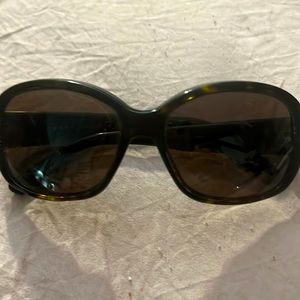 Authentic Prada sunglasses , 4 years old without case, fair condition